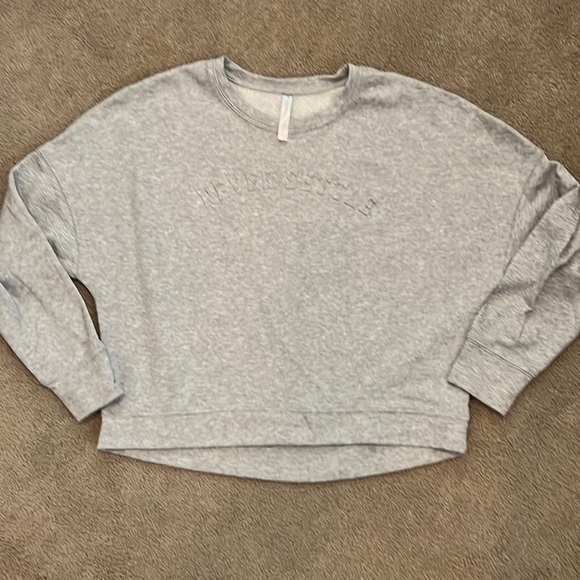 Fabletics Sweatshirt - Picture 1 of 5